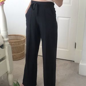 🍋 lululemon wide leg pants | size 2-4 🍋